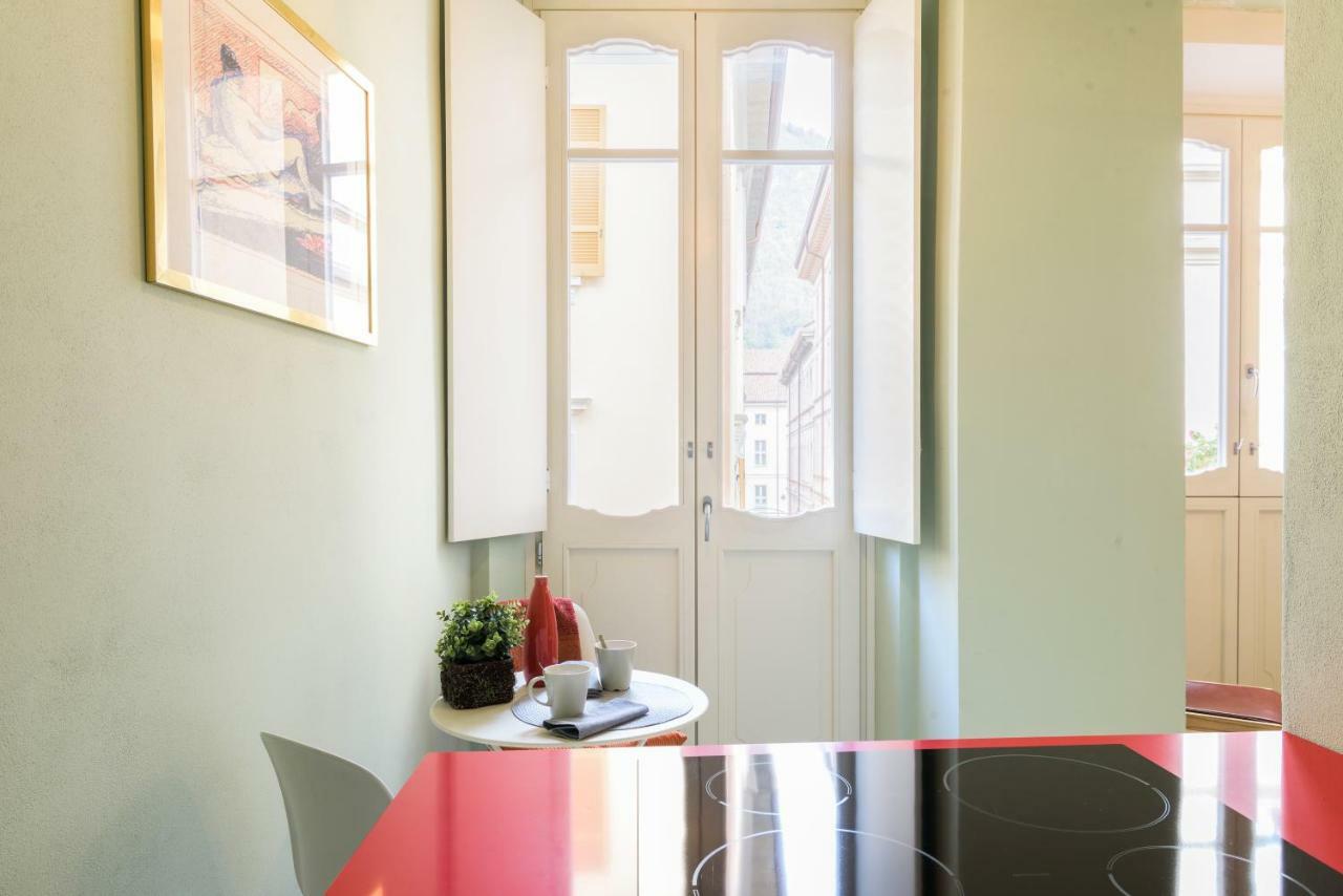 Duomo Luxury Suite - By MyhomeinCôme Extérieur photo